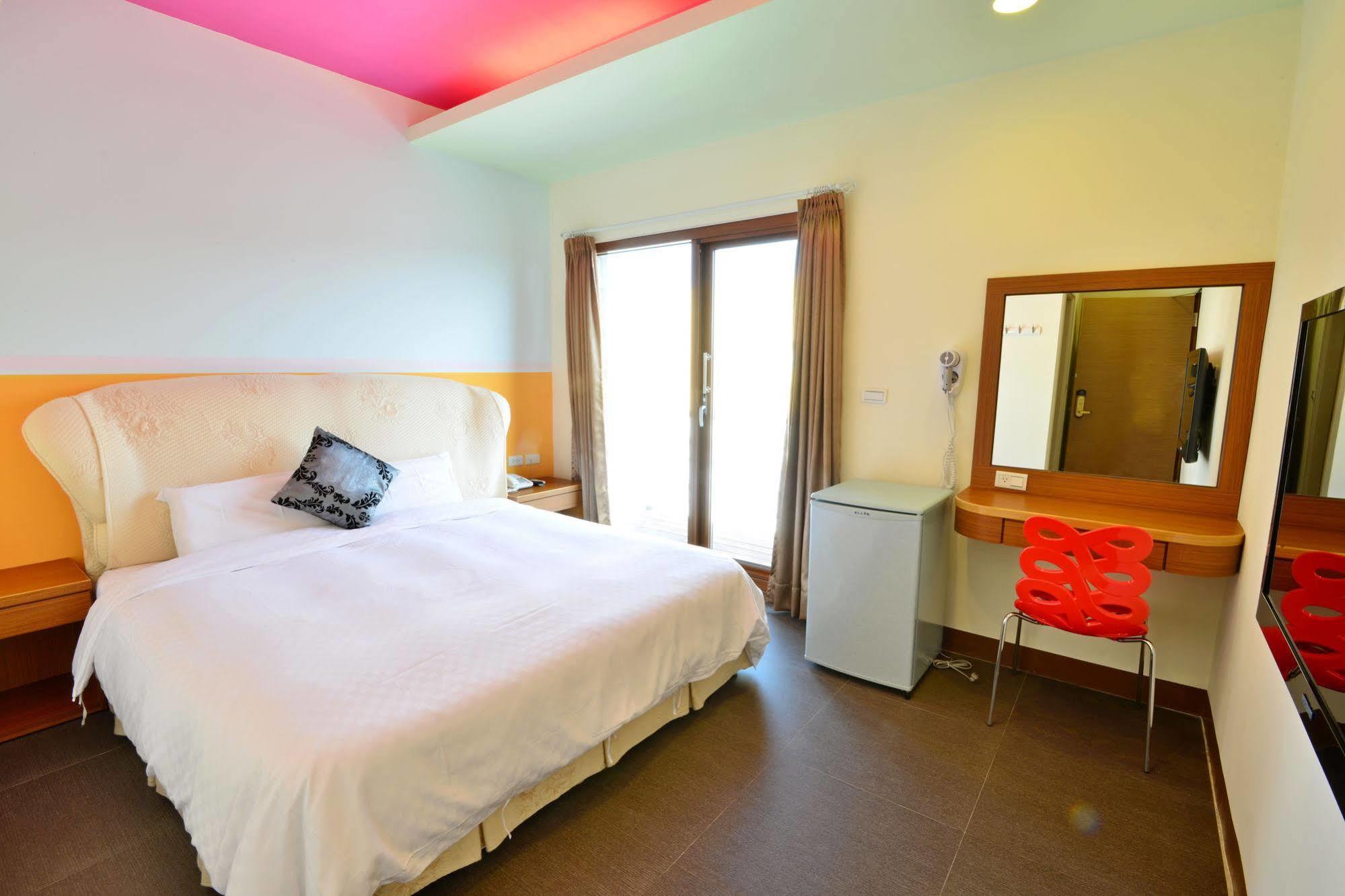 Kenting Coral Sea Resort Hotel Exteriör bild